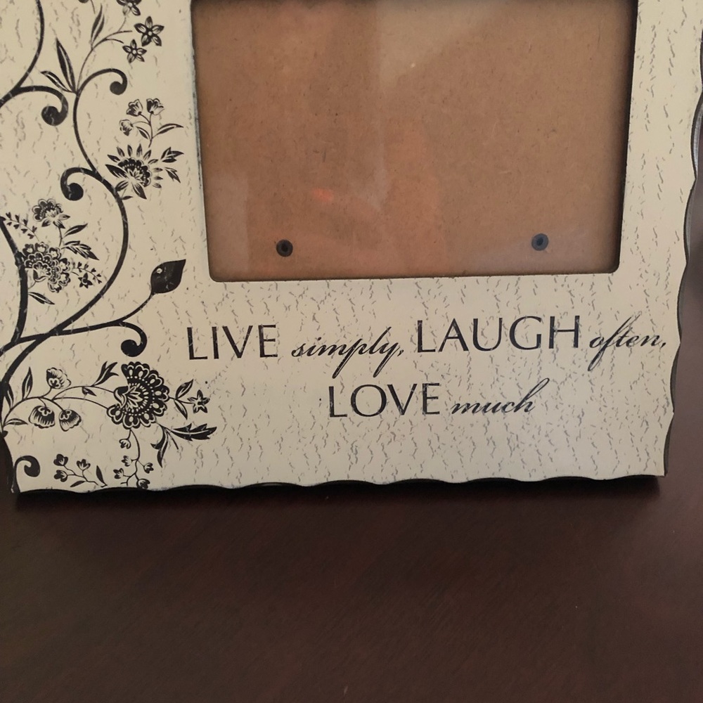 Picture frame - Picture 3 of 4